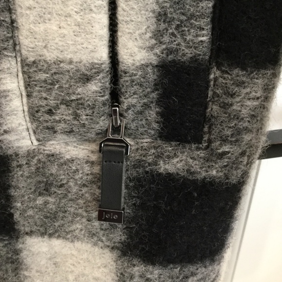 Joie -Cyrene-oversized 3/4 winter jacket black and white buffalo type check. - Picture 5 of 8